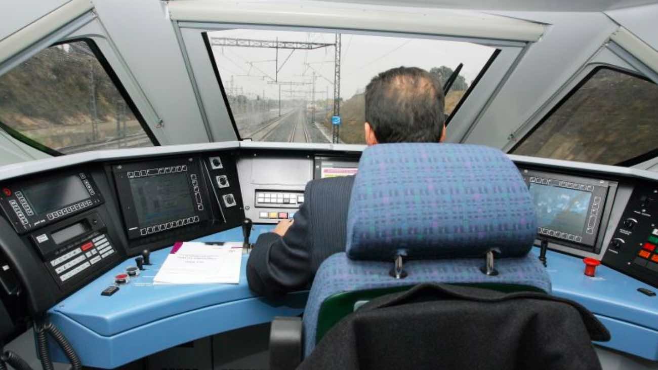 Renfe busca contratar a Maquinistas: plazas, requisitos y cómo enviar el CV