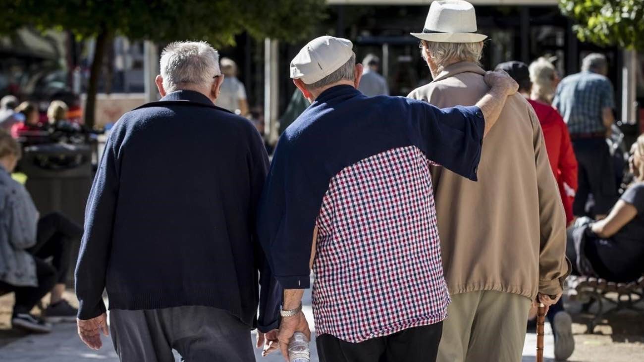 Cómo conseguir el carnet del jubilado desde el móvil para acceder al Imserso y descuentos