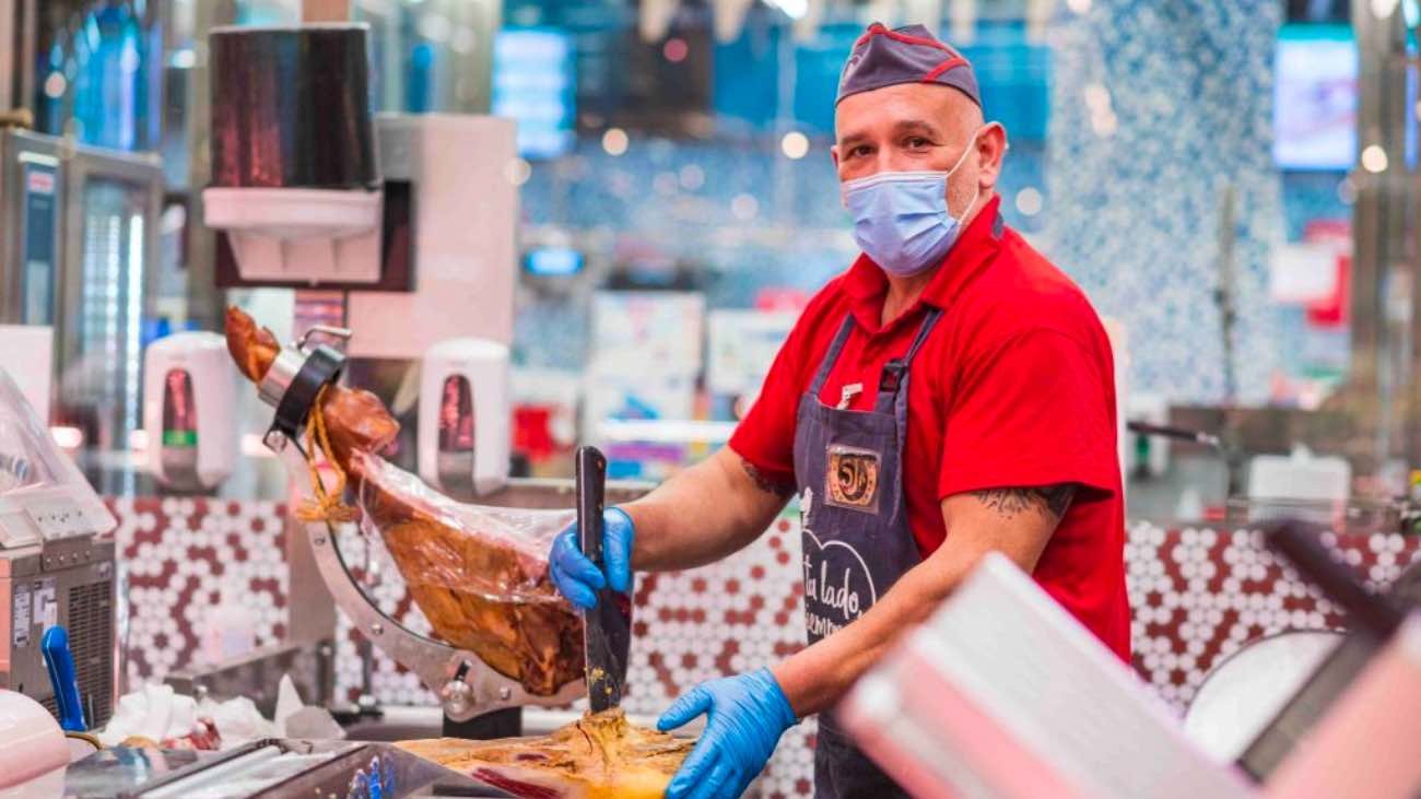 Encuentra empleo a los 50: estas empresas ofertan más de 2.442 vacantes