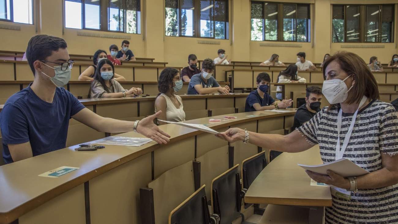 ¿Qué puedes llevar a los exámenes de la selectividad y qué está prohibido?