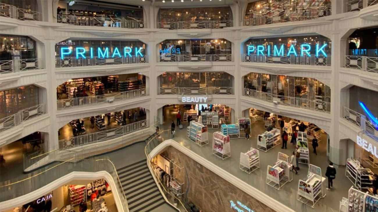 Primark tiene las sandalias de Sara Carbonero para ser la más estilosa del verano