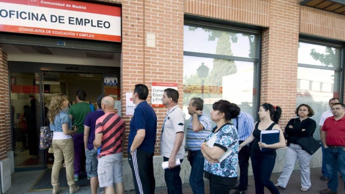 Esto es lo que necesitas para cobrar la ayuda de 45 años del SEPE