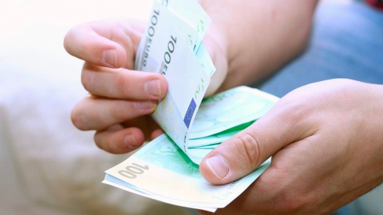¿Puedo solicitar la ayuda de 200 euros si me deniegan el IMV?