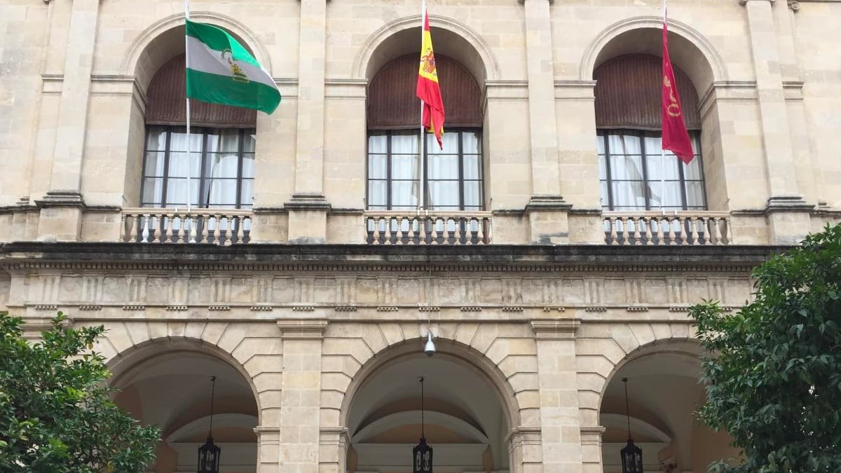 El Ayuntamiento de Sevilla aprueba 138 plazas de empleo publico para 2019