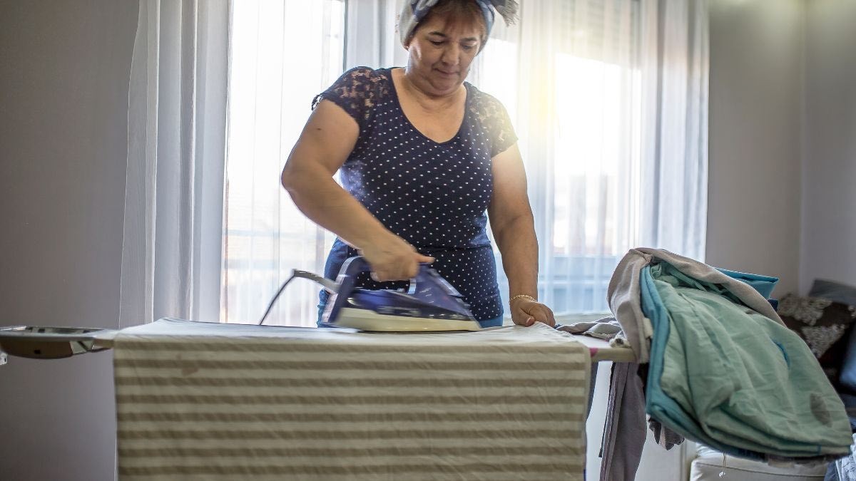 Se retrasa la regulación de las empleadas del hogar: tendrán que esperar para cobrar el paro