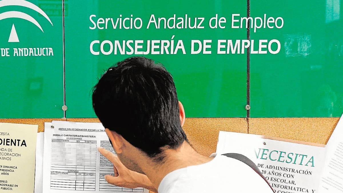 El SAE impulsa un contrato para 2.500 desempleados con su nuevo programa de formación