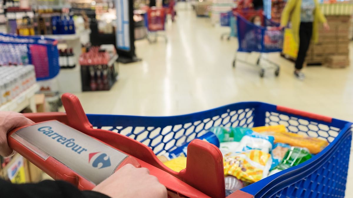 Cesta básica de Carrefour: las peticiones de Yolanda Díaz