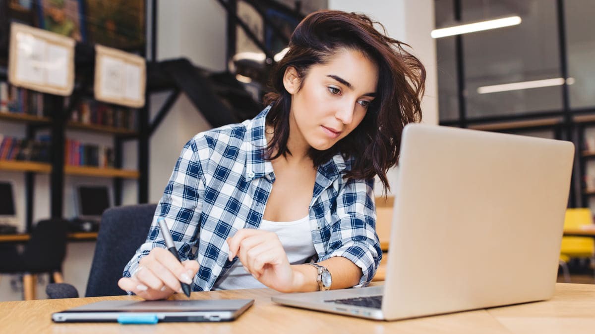 FUNDAE y Amazon lanzan más de 60 cursos gratis sobre competencias digitales