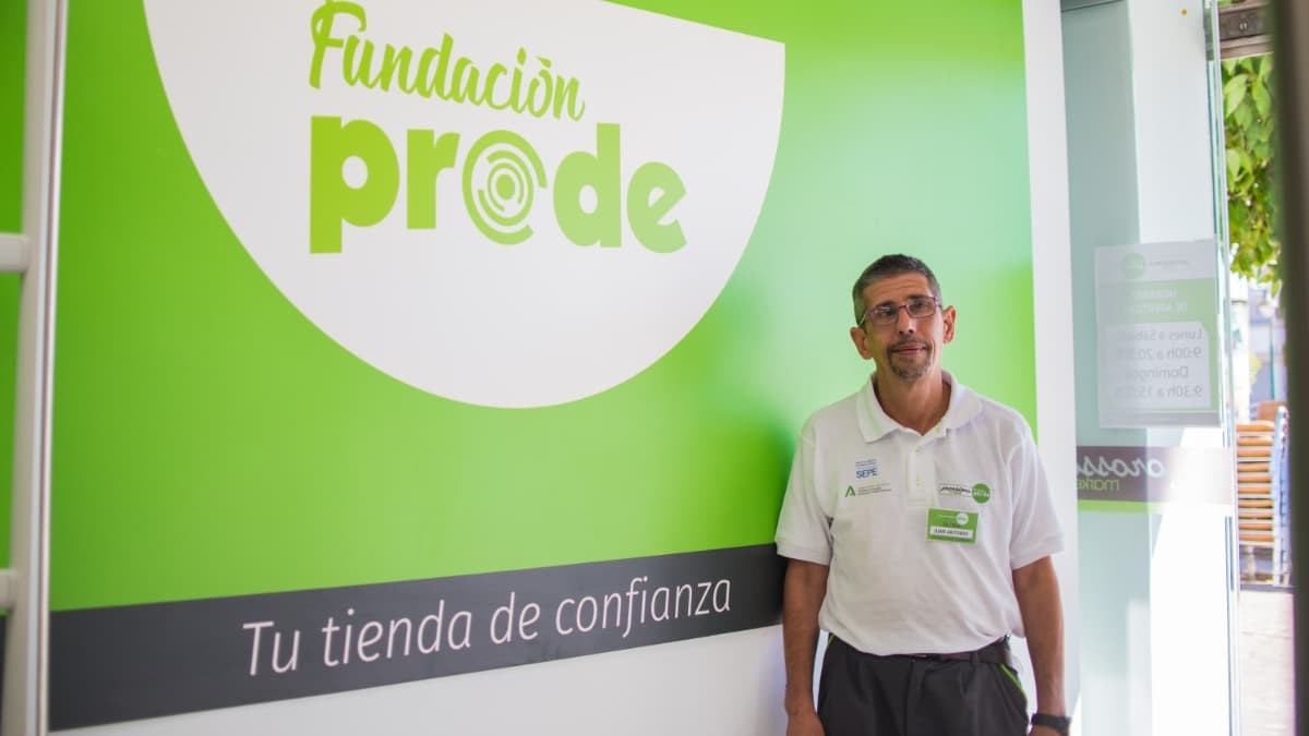 Nace el primer supermercado gestionado solo por personas con discapacidad