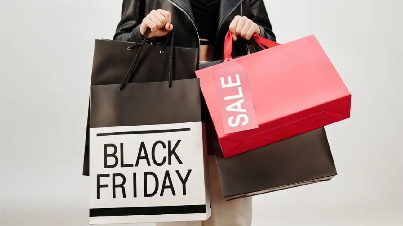 Black Friday: 500 ofertas de empleo en el sector textil. Estos son los sueldos y las condiciones