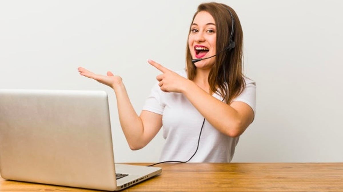 Esta empresa de Sevilla busca teleoperadores y publica 157 vacantes de empleo