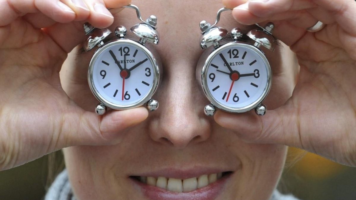 Cambio horario de invierno 2022: ¿una hora más o una hora menos?