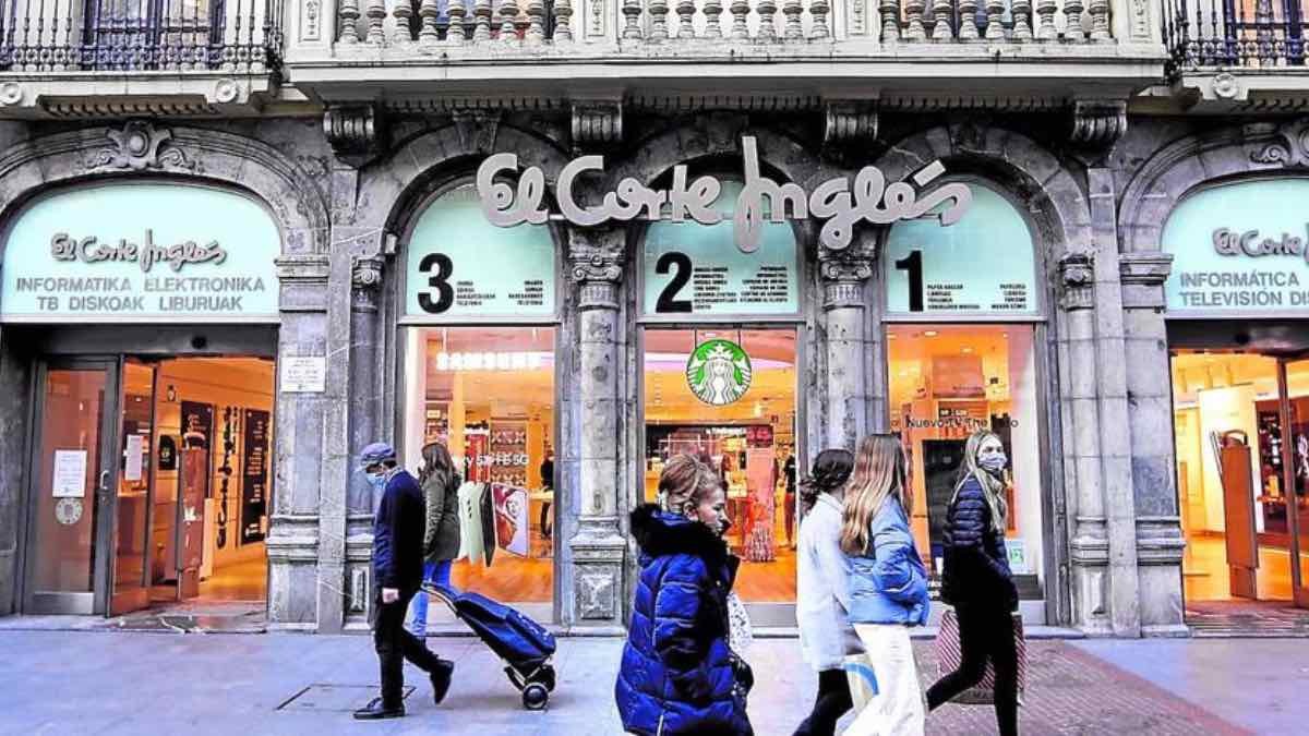 El Corte Inglés liquida productos de exposición: las mejores ofertas en portátiles y TV