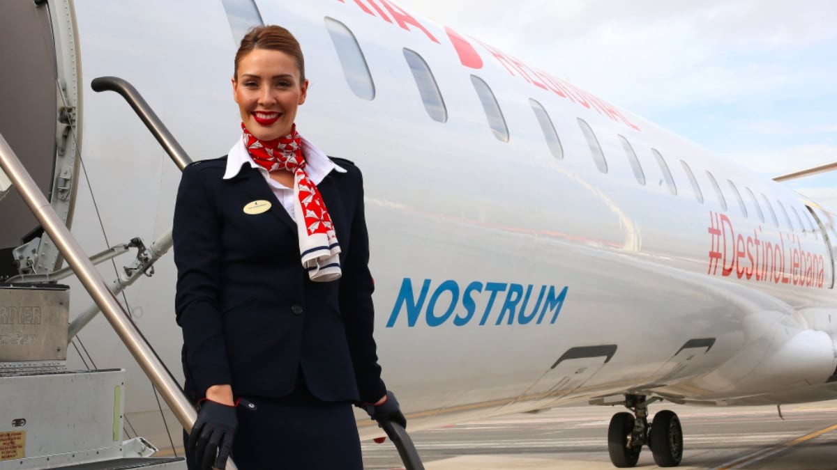La aerolínea Air Nostrum publica varias bolsas de empleo: cómo inscribirte en sus ofertas de trabajo