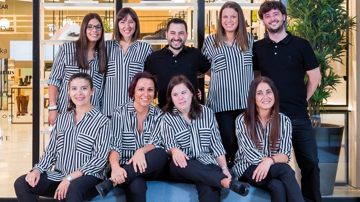 Cómo enviar el currículum a Stradivarius y conseguir un empleo