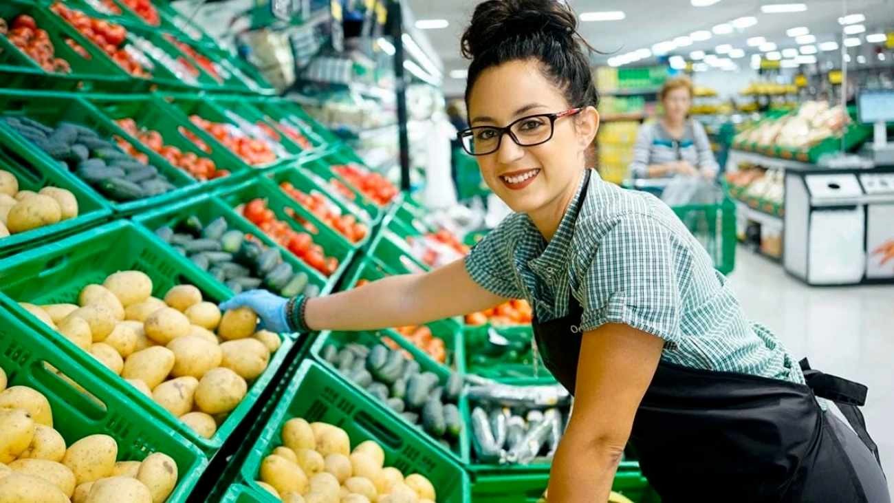 Trabajo los fines de semana: más de 500 puestos vacantes y sueldos a partir de 750 euros