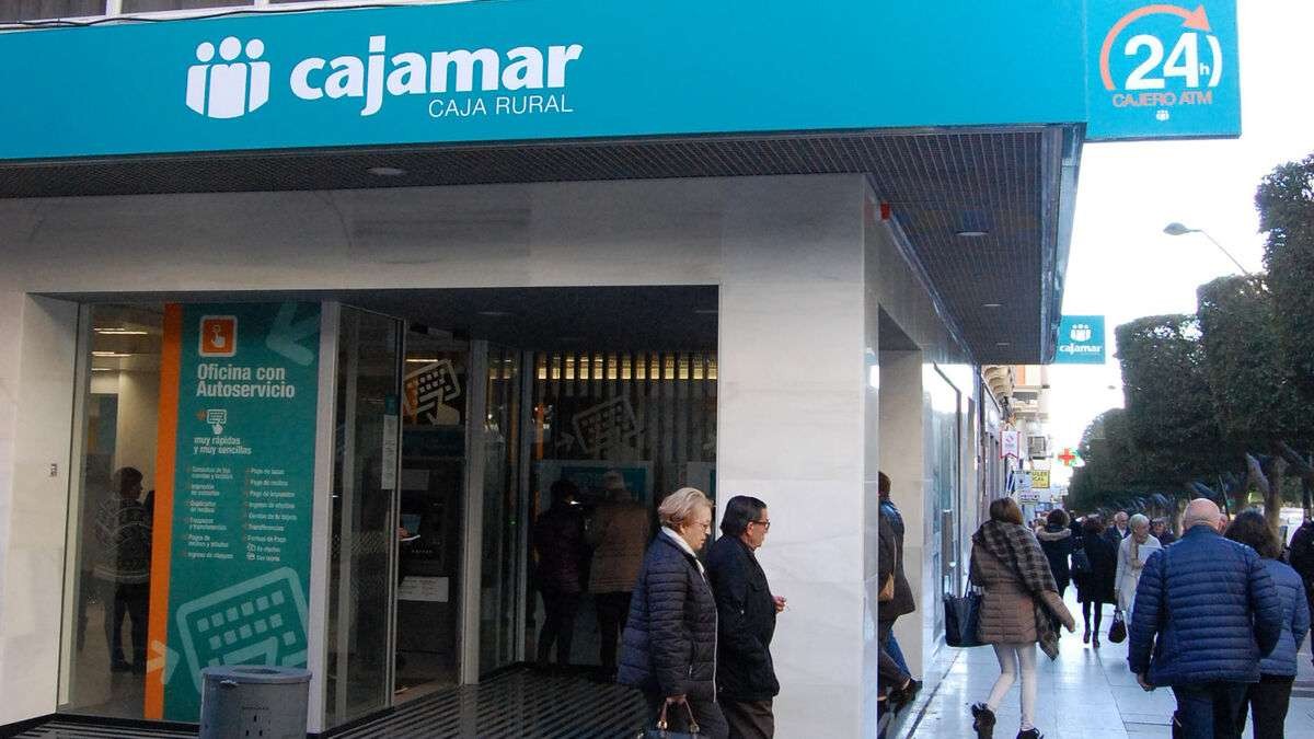¿Quieres trabajar en Cajamar? Buscan incorporar 53 nuevos talentos a su equipo