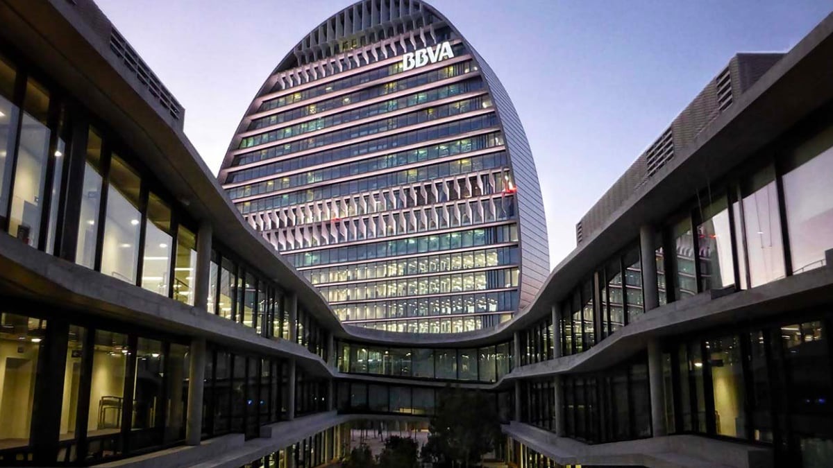 BBVA plantea un ERE que afectará a 3.000 trabajadores en España