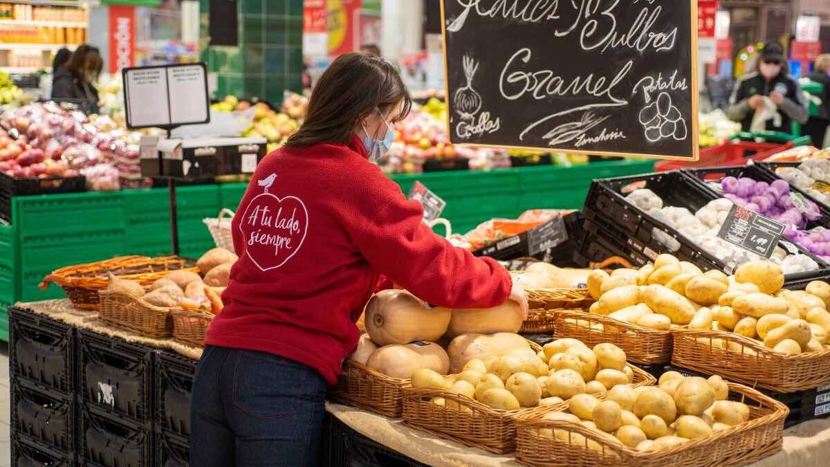 Trabaja en Alcampo esta campaña de Navidad: buscan a 940 empleados