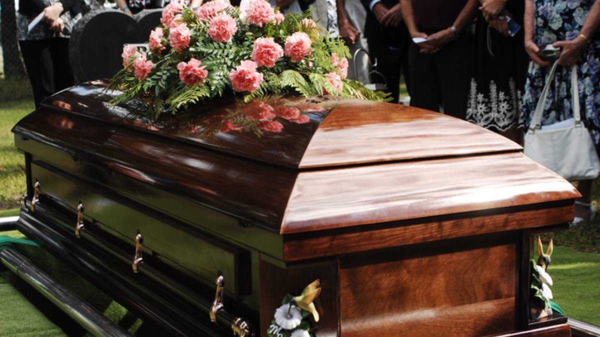 La OCU calcula cuánto cuesta un funeral: más de 5.000 euros en algunas ciudades