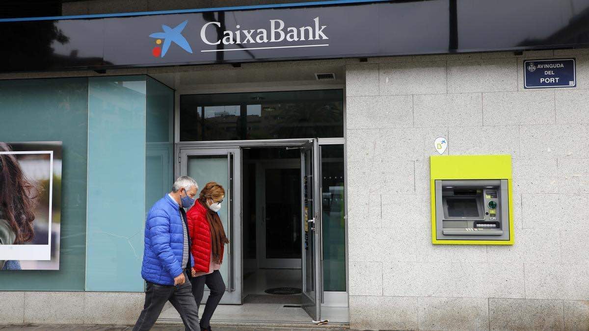 CaixaBank avisa de la fecha exacta de ingreso de la paga extra de Navidad
