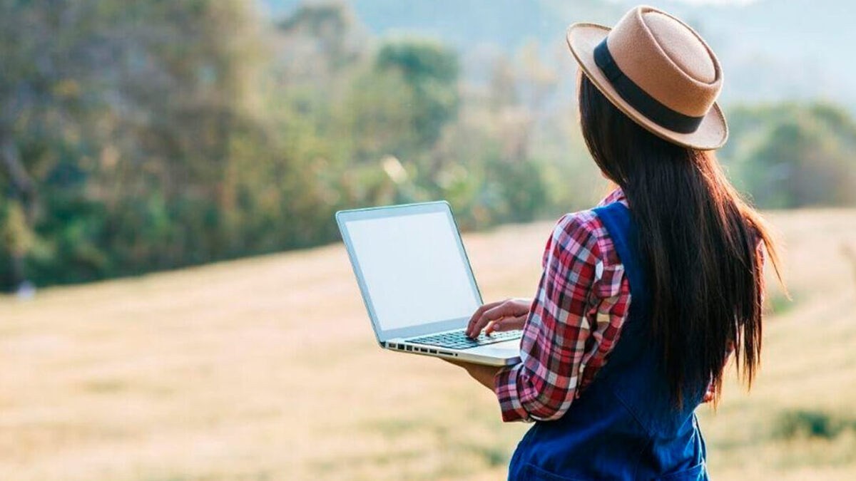 El SEPE ofrece cursos gratis sobre desarrollo digital para mujeres del ámbito rural
