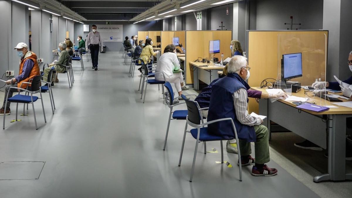 Los funcionarios cobrarán en la nómina de noviembre una paga de más de 500 euros