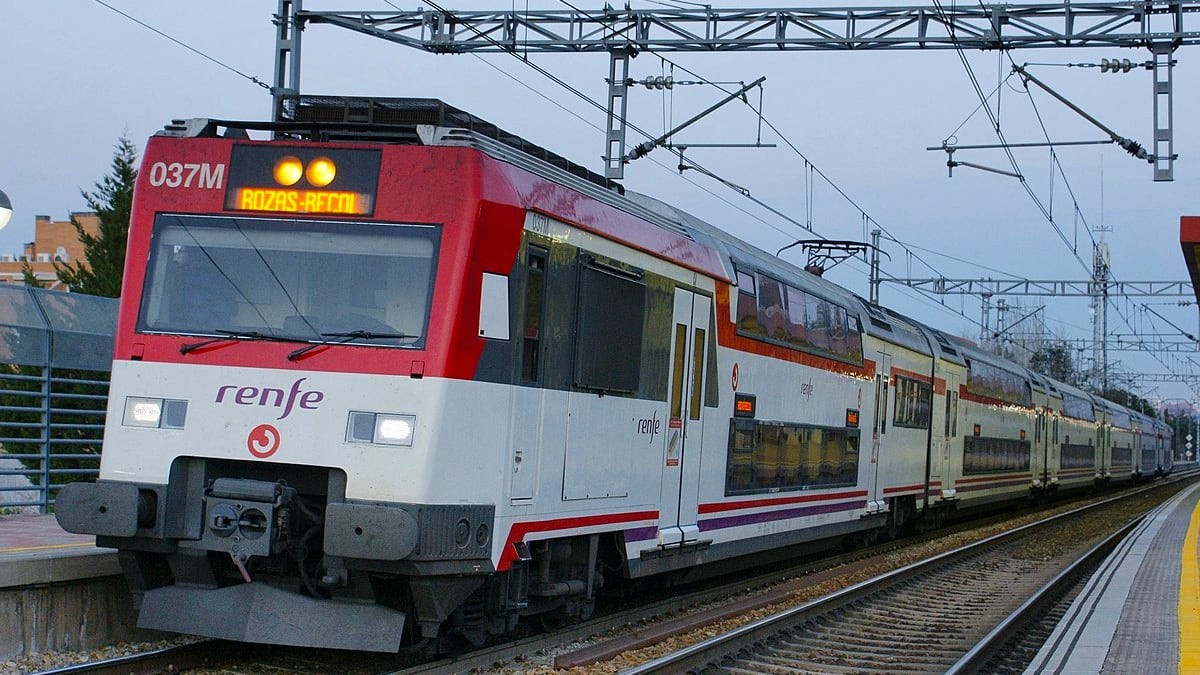 Renfe lanza oferta de empleo con 63 puestos de trabajo para operarios de mantenimiento y 8 de directivos
