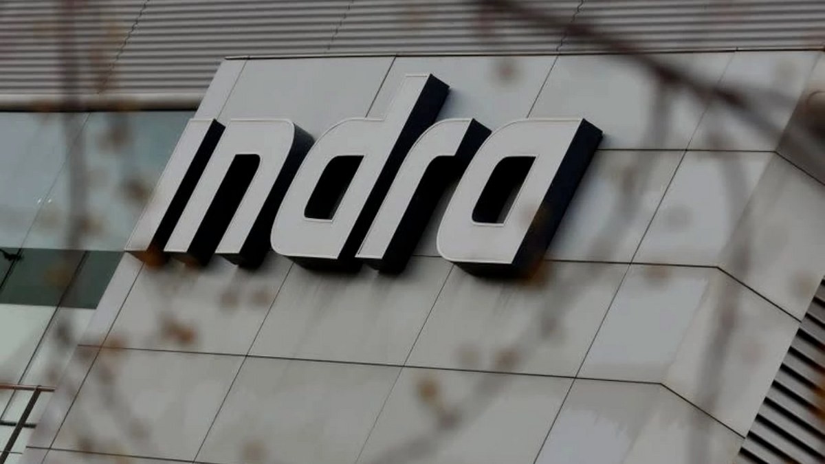 Indra busca personal con y sin experiencia en estos sectores: sueldos de 2.000 euros