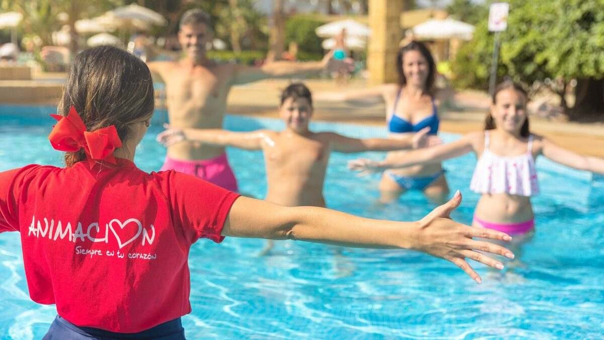 Se necesitan 30 animadores para hoteles de Islas Baleares y Andalucía con sueldos de 1.500 euros