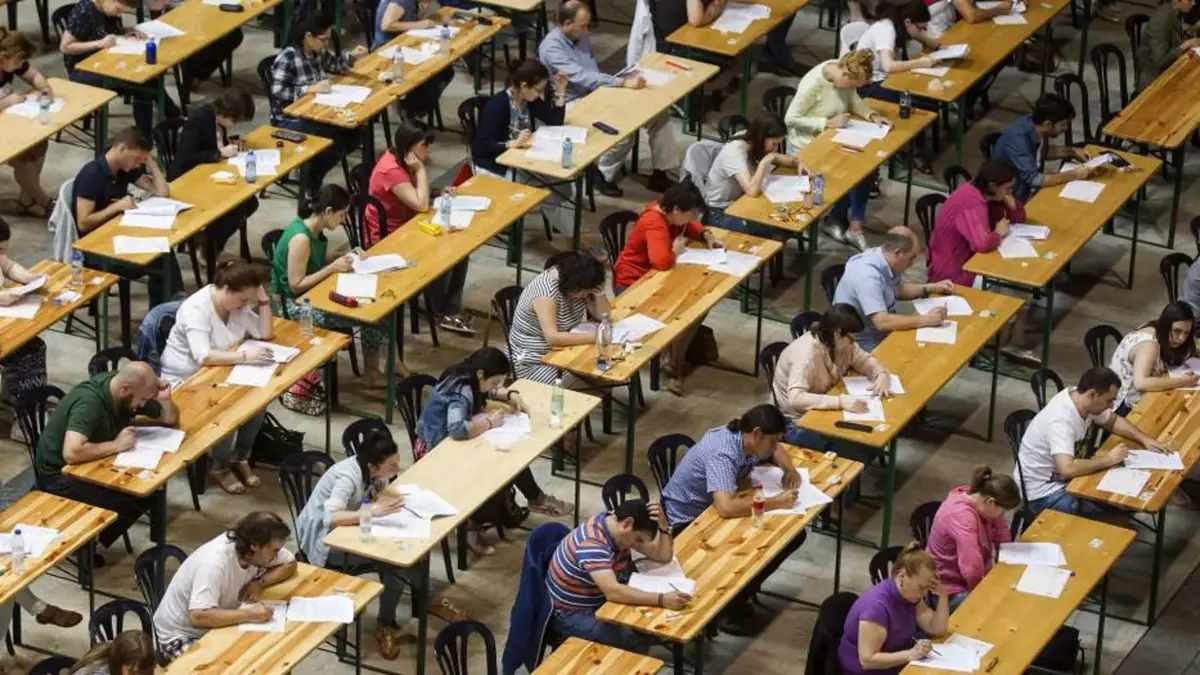 Valencia convoca oposiciones con 1.274 plazas para la Administración de la Generalitat