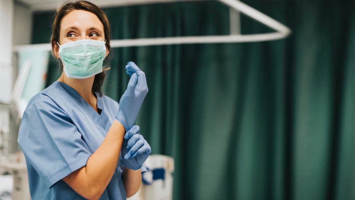El Servicio Andaluz de Salud (SAS) convoca oposiciones 3.125 plazas de acceso libre