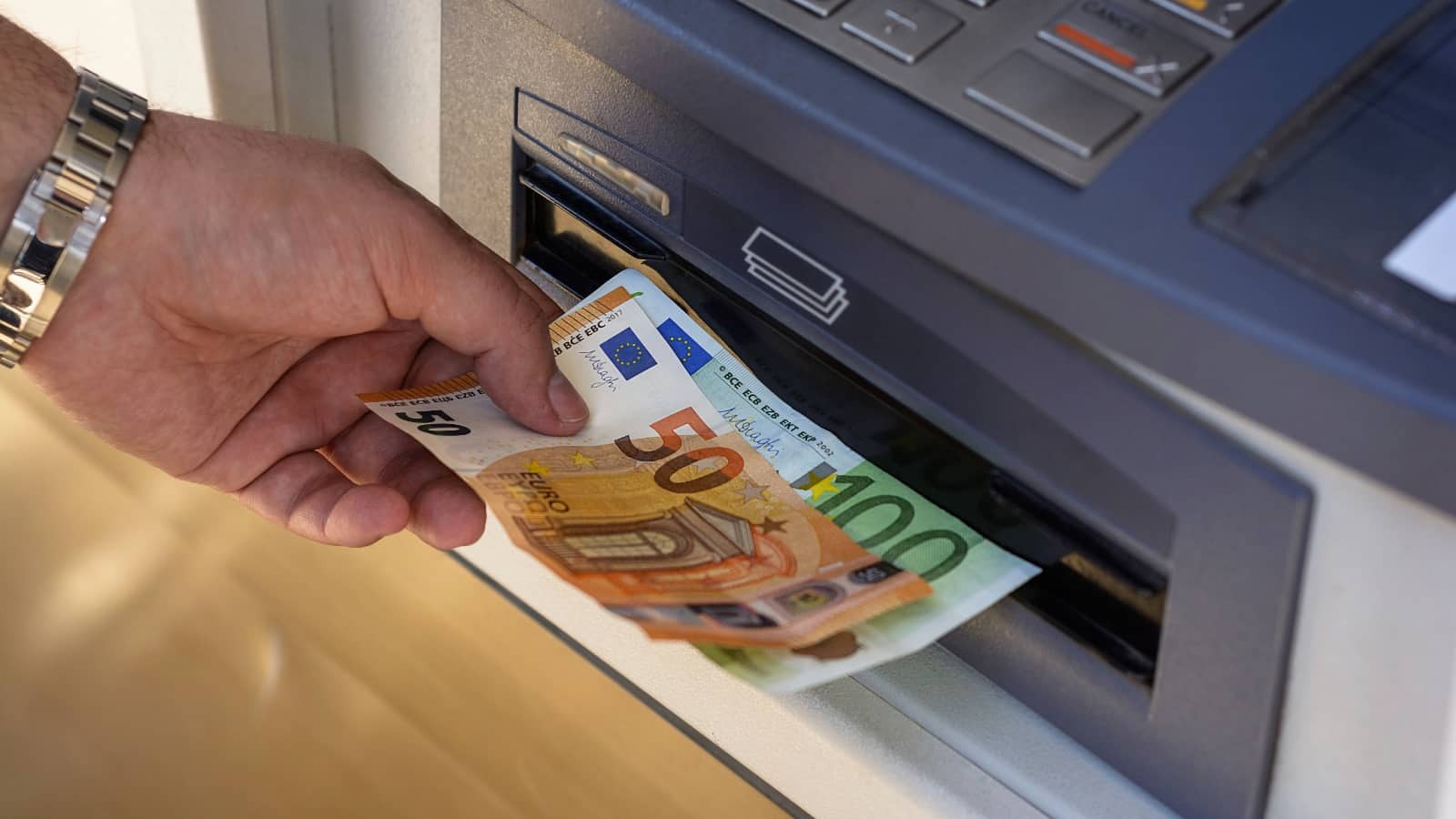Cuándo se cobra el Ingreso Mínimo Vital en enero de 2023: fechas de cada banco