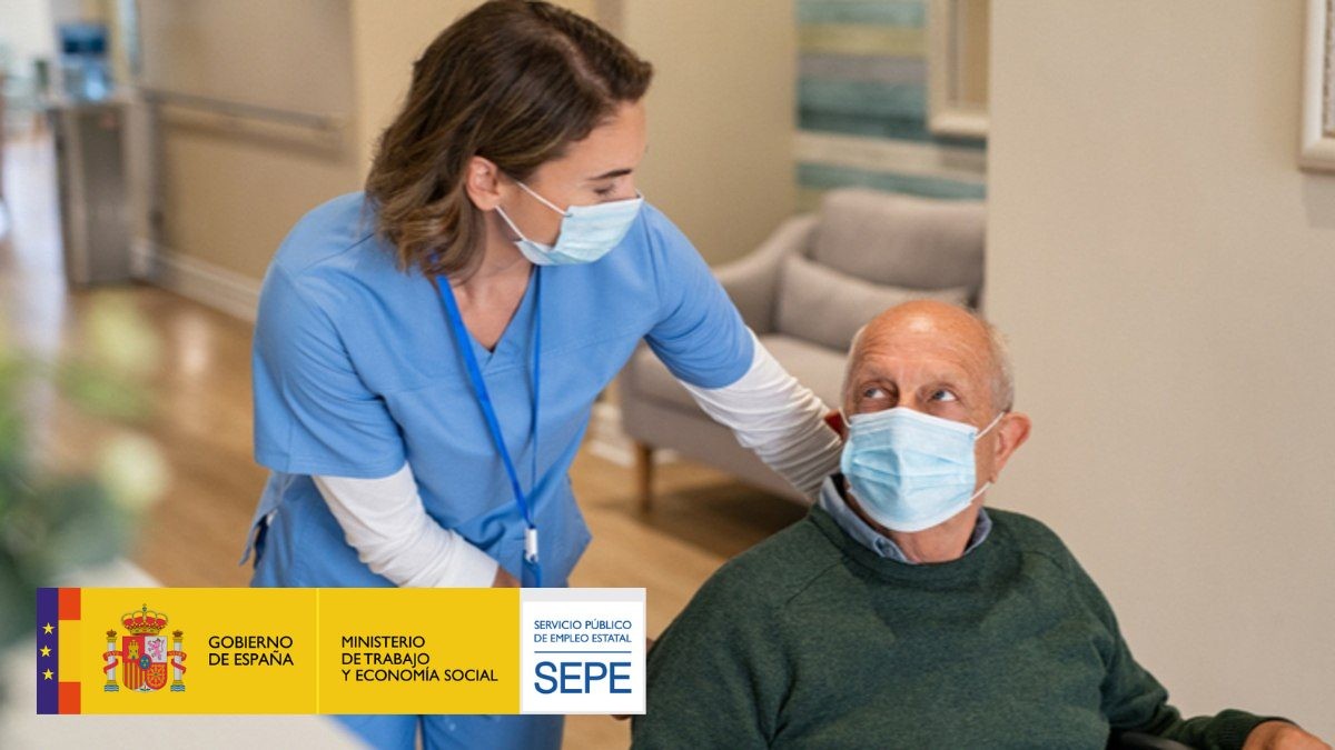 El SEPE busca 40 enfermeros para residencias de mayores con sueldos de 3.000 euros al mes