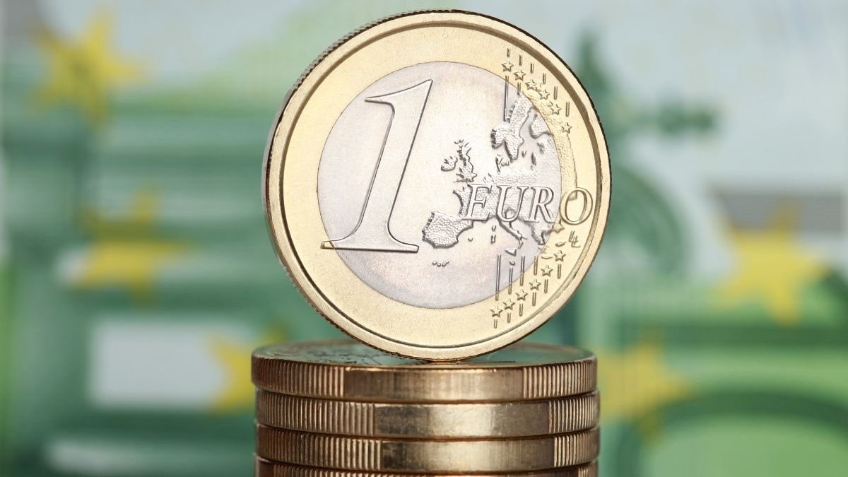 El nuevo timo con las monedas de 1 euro que te harán perder dinero: cómo evitarlo