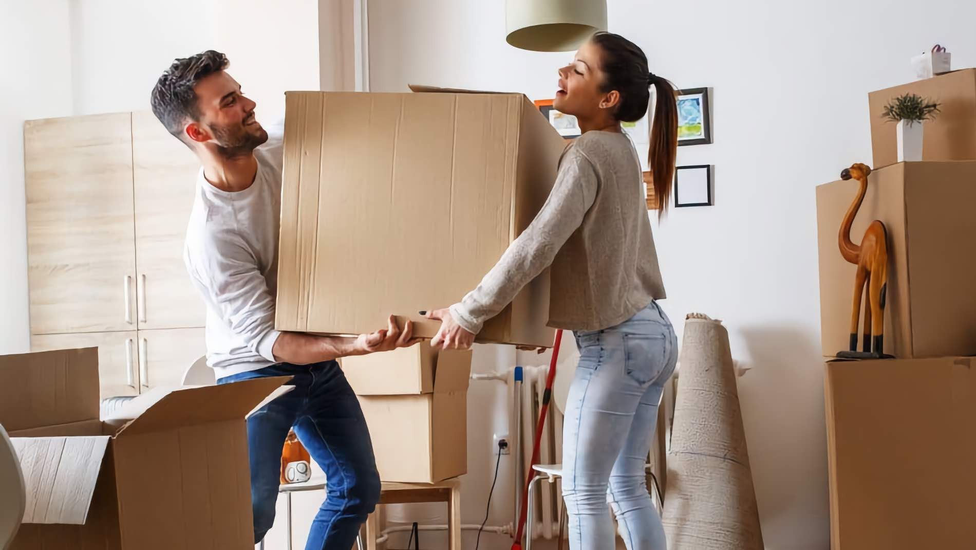 Todas las ayudas económicas que pueden pedir los jóvenes en 2023