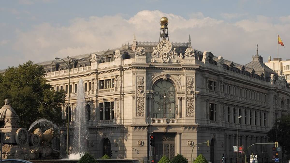 El Banco de España avisa sobre la carta que recibirás de parte de tu banco en enero