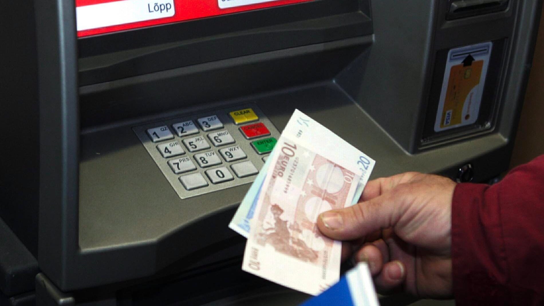 Estos son los mejores bancos para domiciliar la pensión en 2023: regalan hasta 150 euros