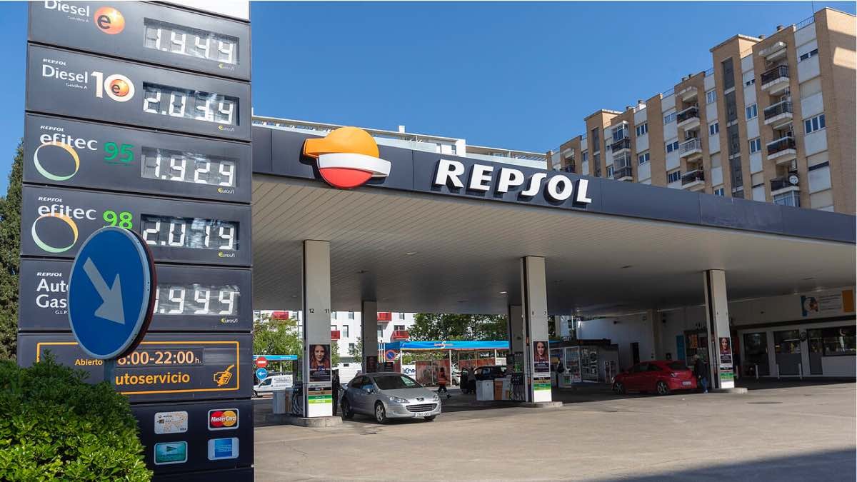 Las mejores tarjetas bancarias con descuento en gasolina: hasta 12% de ahorro