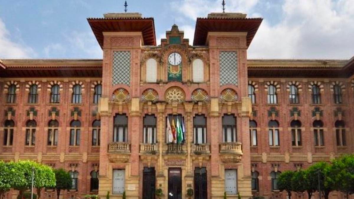 La Universidad de Córdoba publica 54 plazas para profesor ayudante de doctor