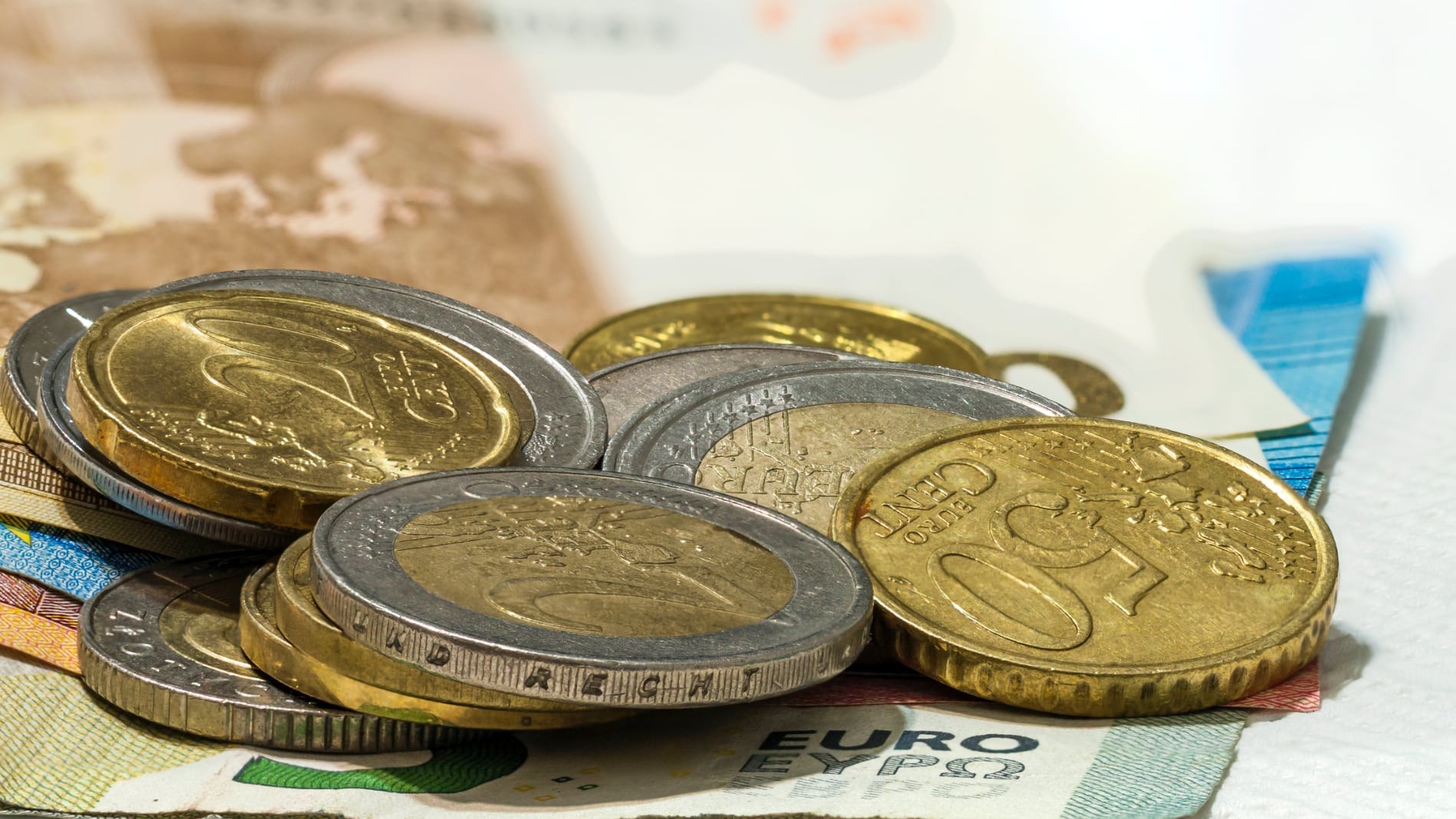 ¿Cuál es el Salario Mínimo Interprofesional repartido en 12 pagas?