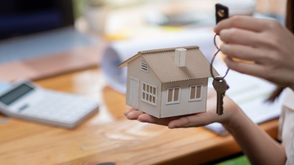 Qué impuestos se pagan al heredar una vivienda