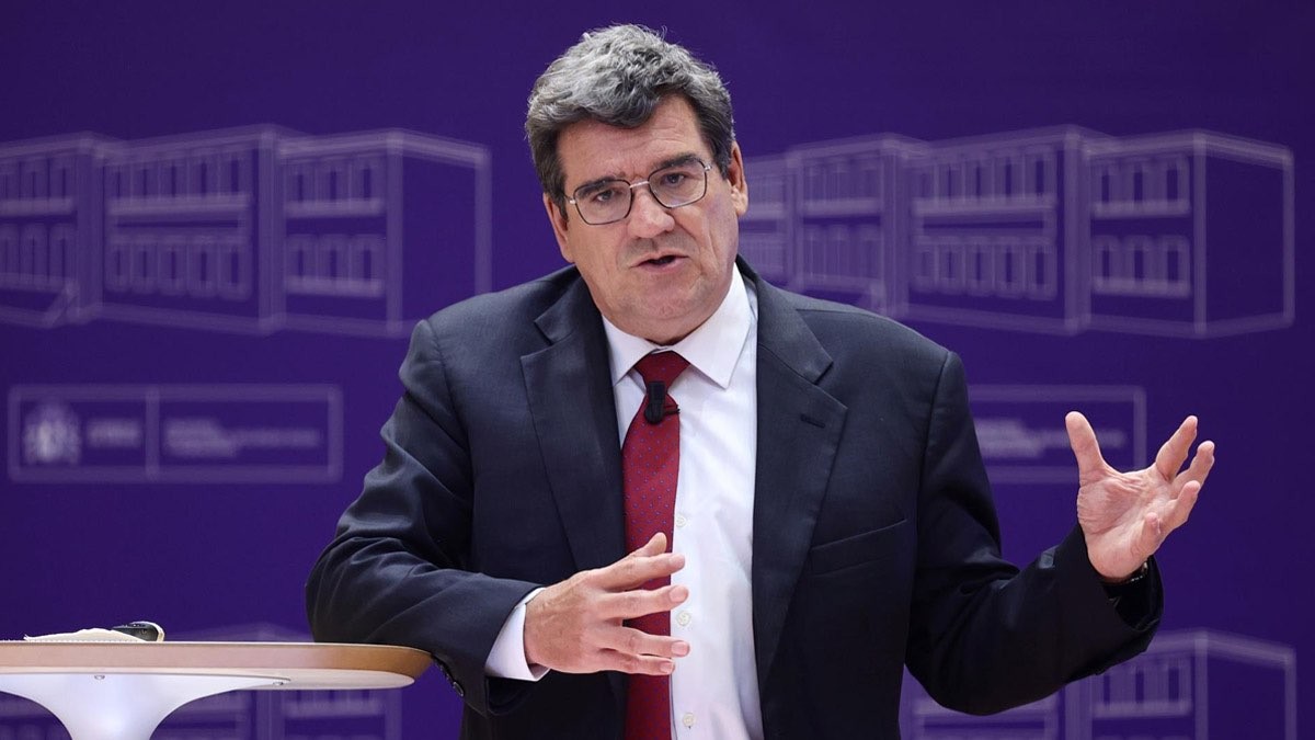 Escrivá, dispuesto a mejorar las pensiones mínimas para sacar adelante la reforma de las pensiones