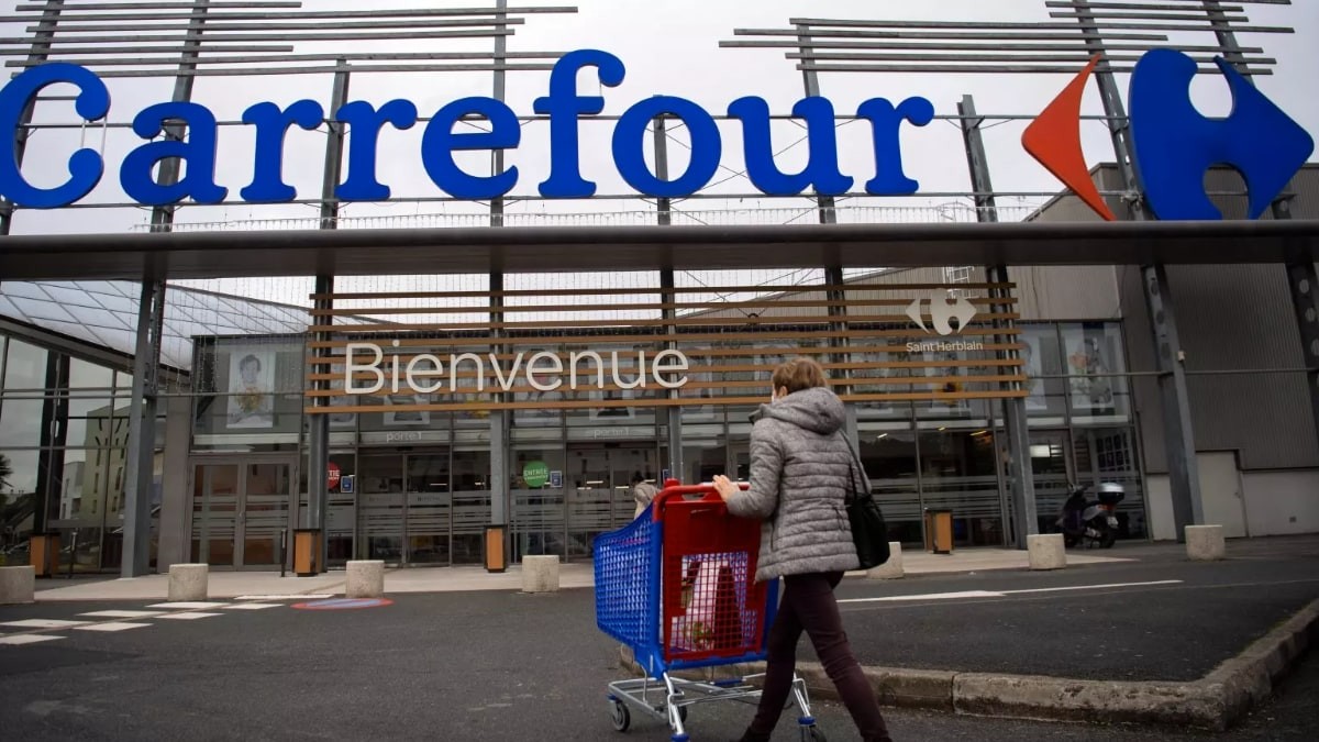 Carrefour oferta 56 puestos de trabajo para ampliar plantilla en octubre