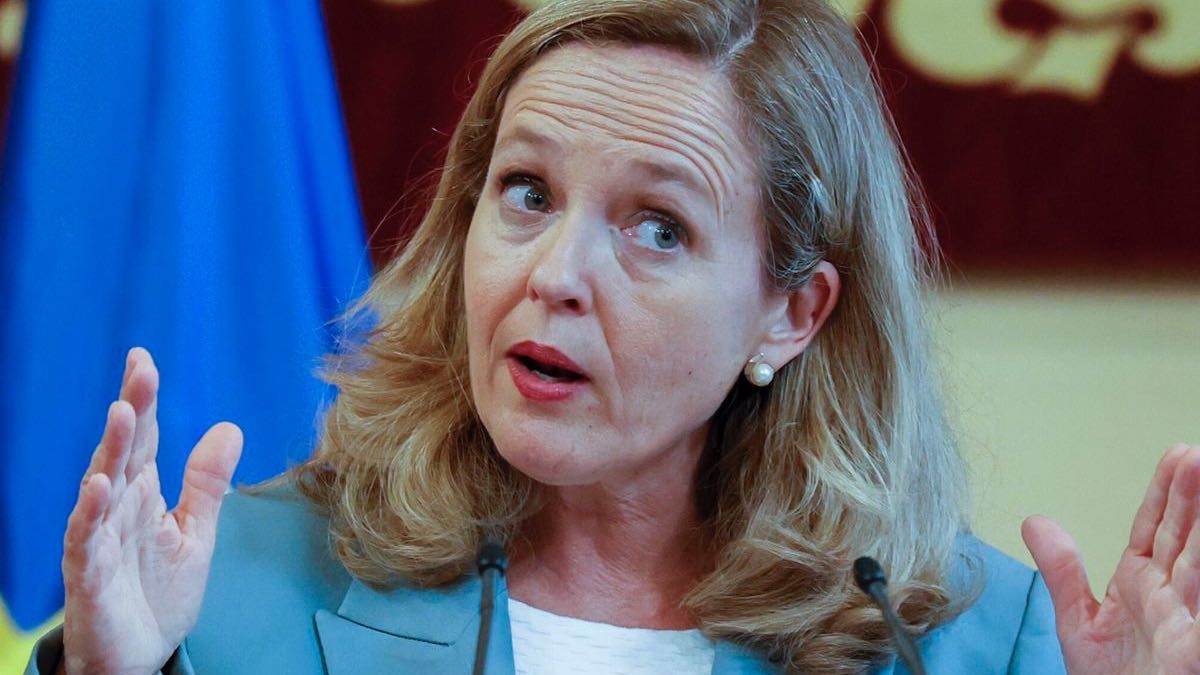Nadia Calviño asegura que busca las ofertas y sí nota la bajada de precios en su cesta de la compra