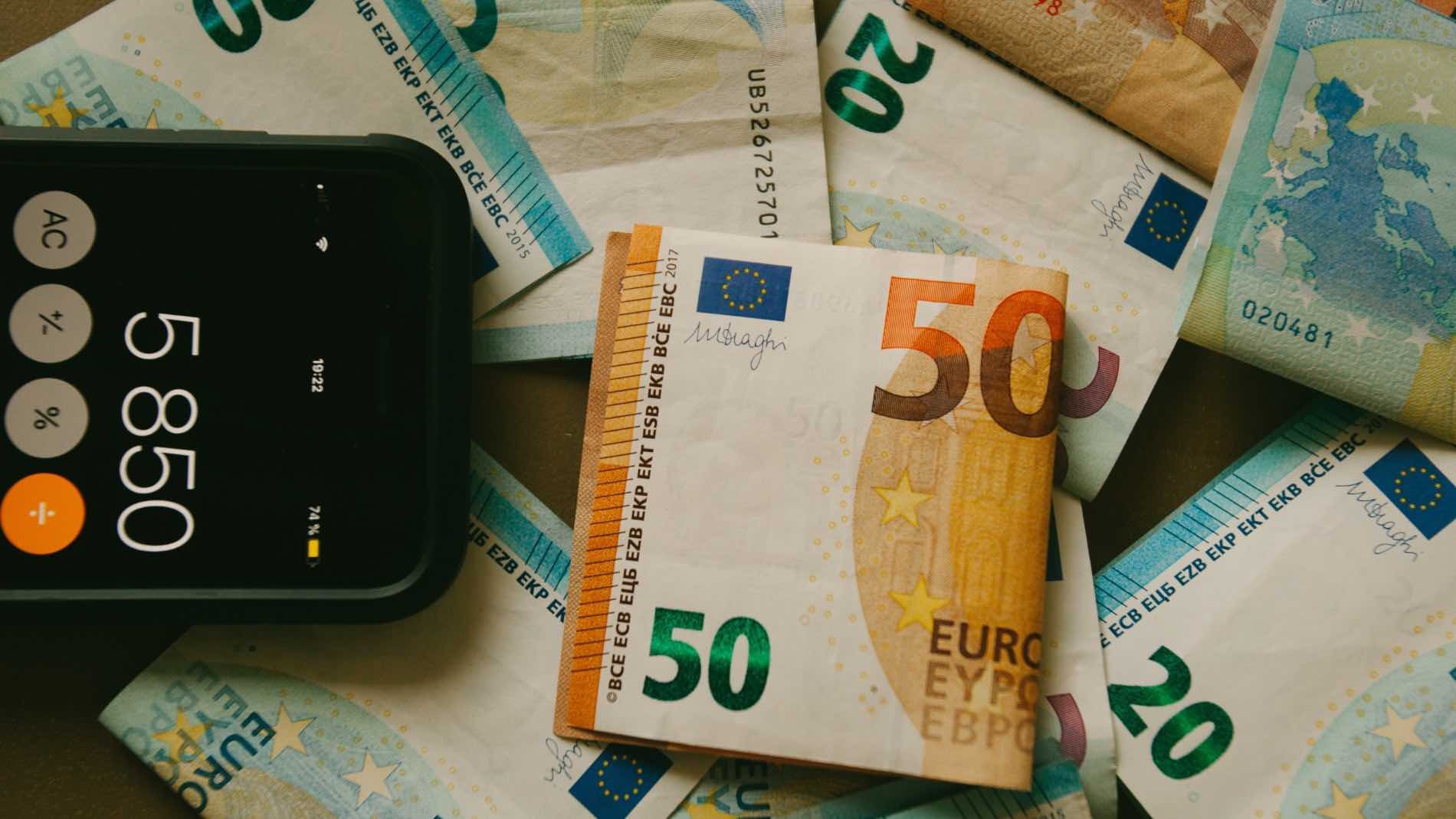 Qué retención de IRPF debe aplicarse en la nómina para que no salga a pagar en la Renta