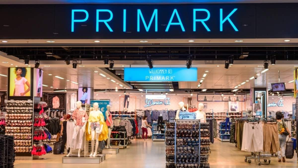 Primark España acuerda un convenio de “referencia” con subidas salariales desde el 18%