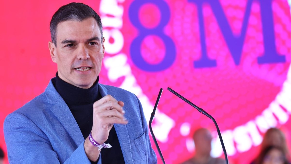 El Gobierno garantizará por ley la paridad entre hombres y mujeres en la política y empresas