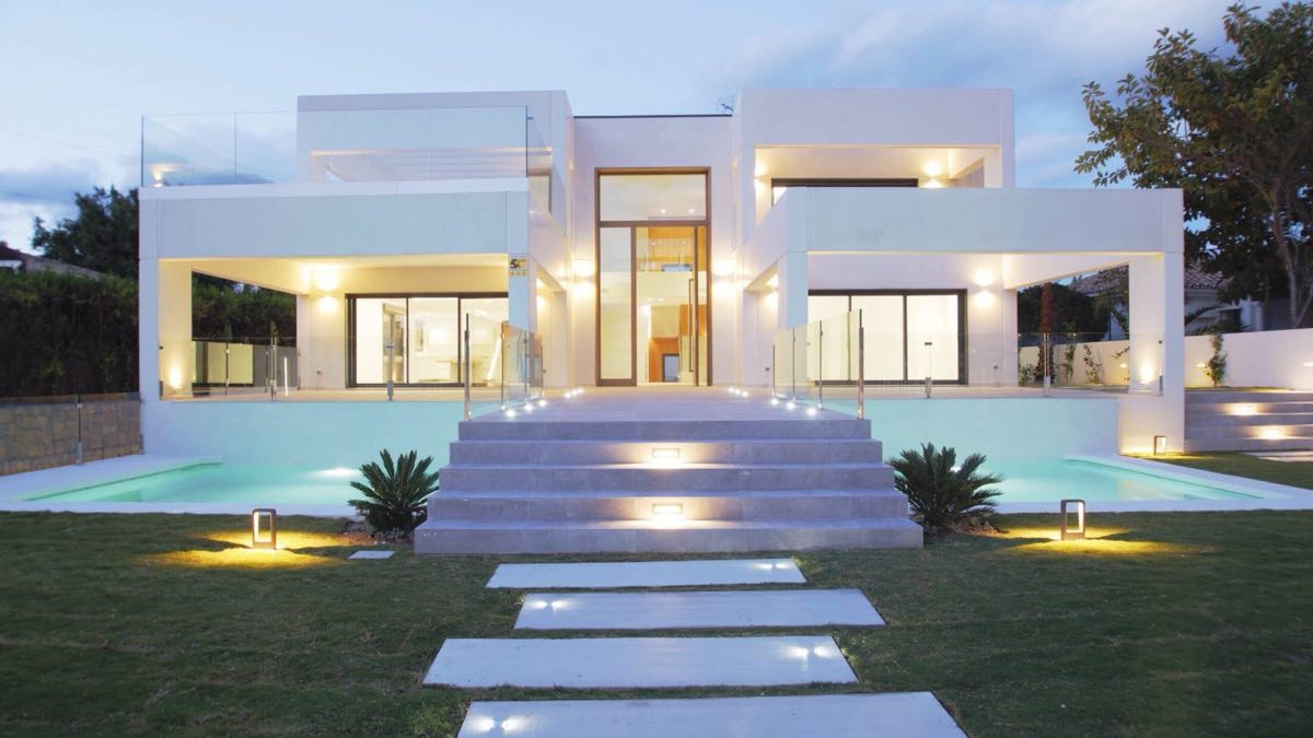 No parecen casas prefabricadas pero lo son: chalets de lujo como nunca antes los has visto