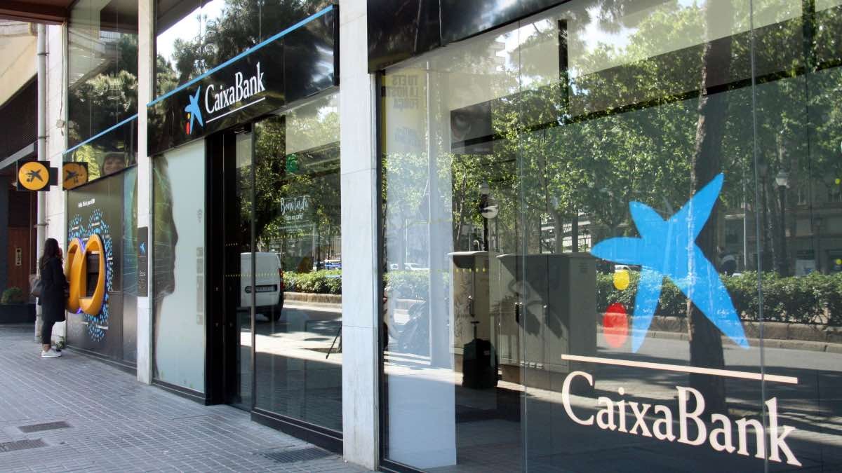 Santander, CaixaBank y BBVA alertan sobre la estafa del "reembolso anual de impuestos"